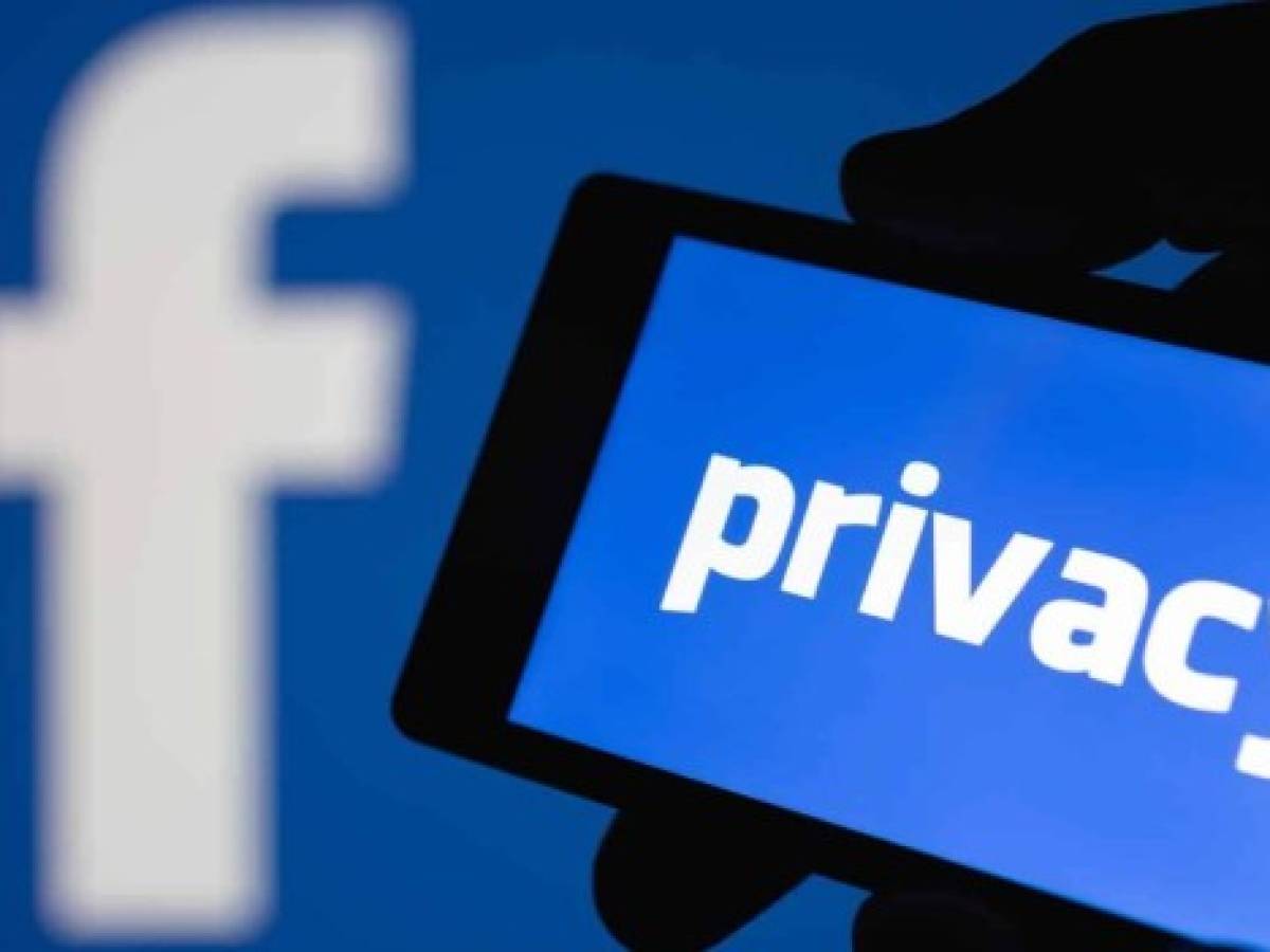 Así es cómo Facebook te espía (y todos los datos que sabe de ti)