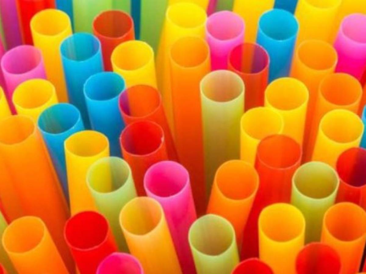 California se une a la batalla global contra el plástico con esta medida  