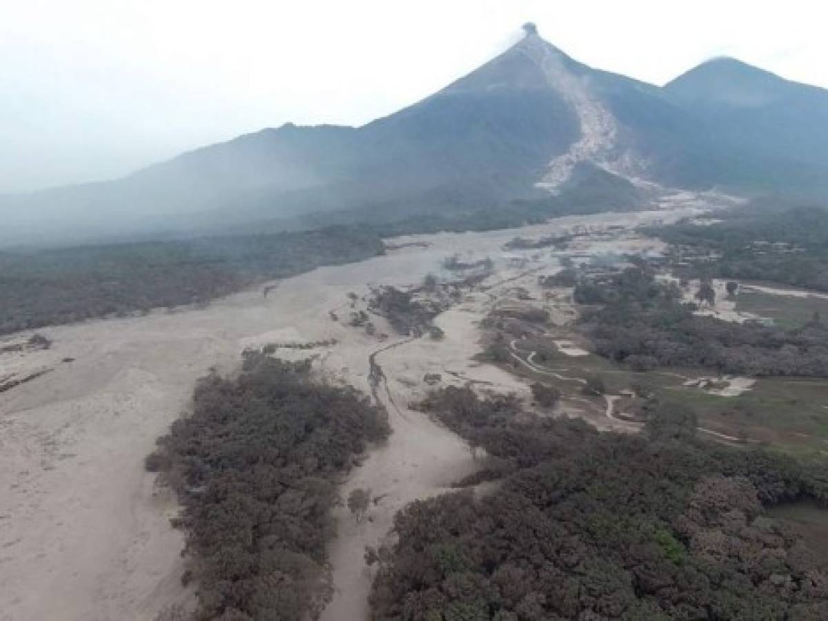 La Reunión opera parcialmente a un año de la erupción que lo sepultó