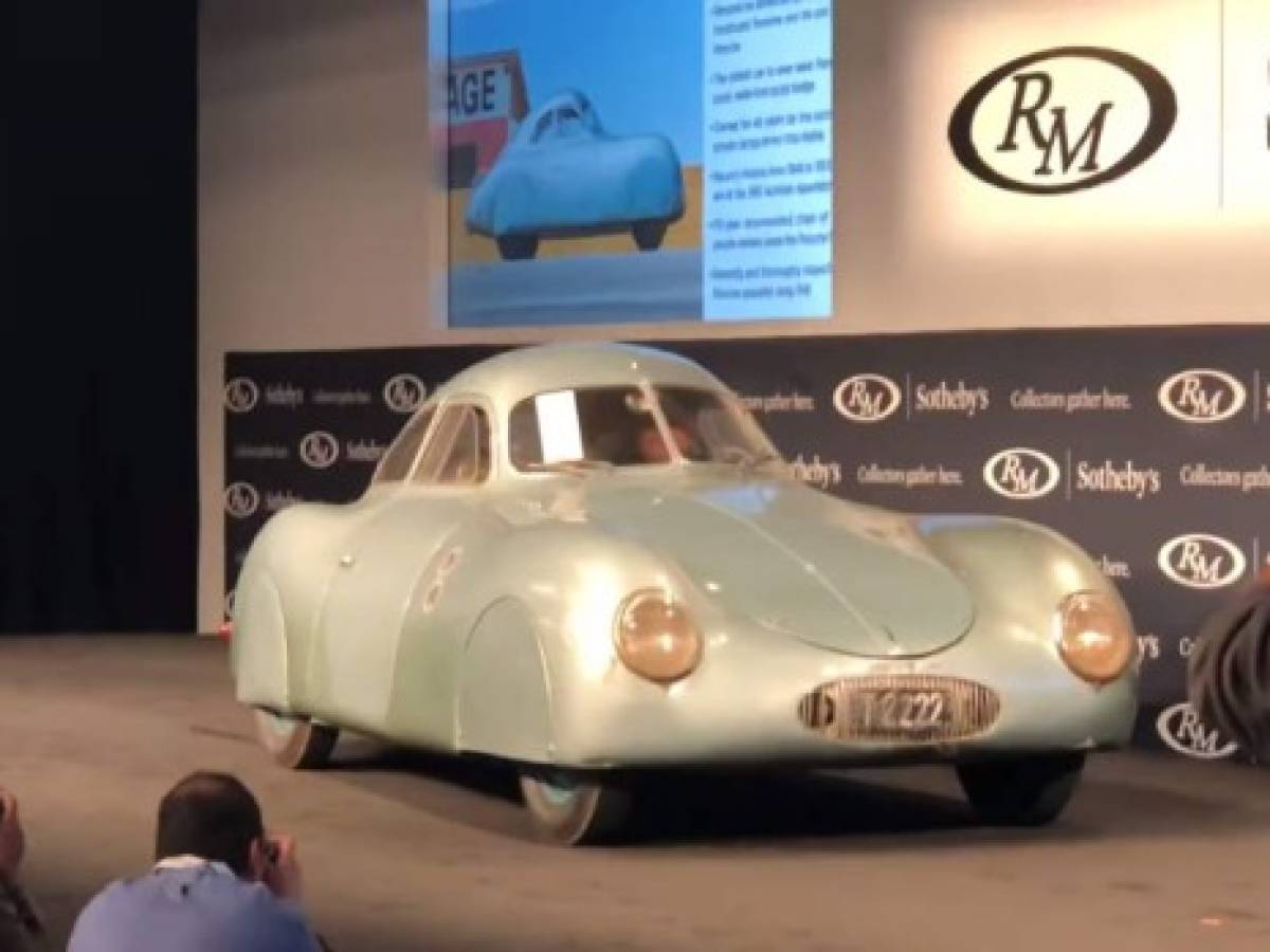 Un descuido arruinó una millonaria subasta del único Porsche de 1939