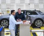 <i>GM contabilizó en el tercer trimestre US$238 millones en cargos relacionados con la reestructuración de su capacidad y su red de producción de vehículos eléctricos (VE), frente a US$1.592 millones un año antes. (Foto: Cortesía)</i>