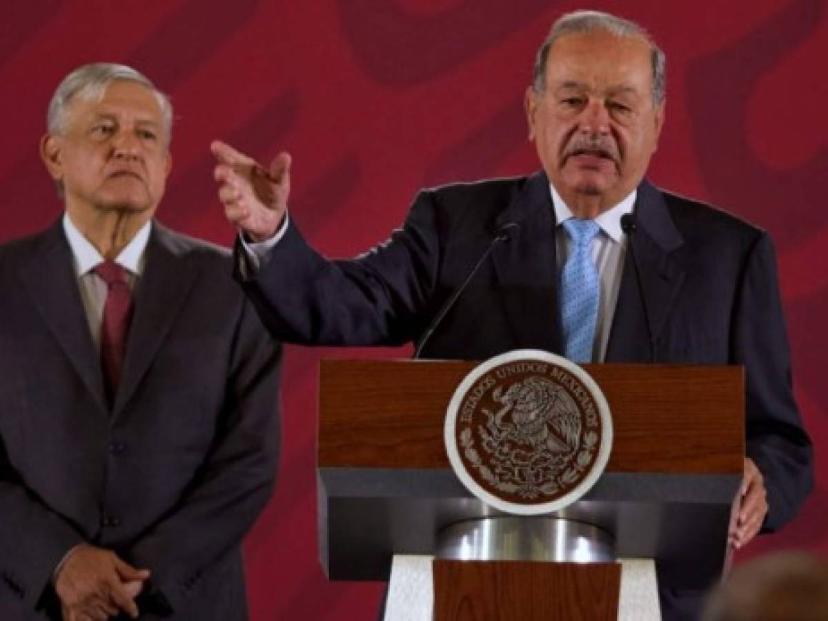 AMLO reconoce a Slim y otros empresarios por contribuir a resolver conflicto de gasoductos