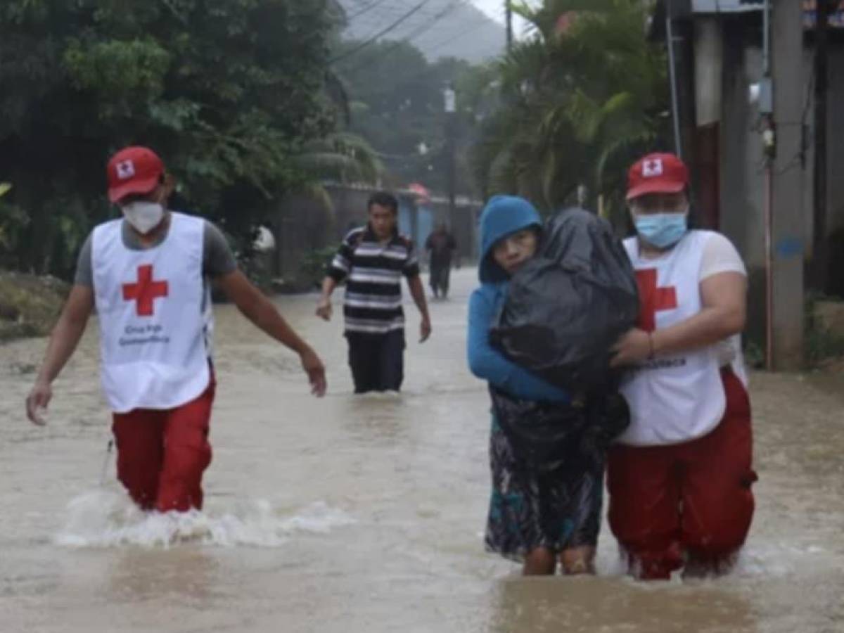 Guatemala declara estado de calamidad por la depresión tropical Julia