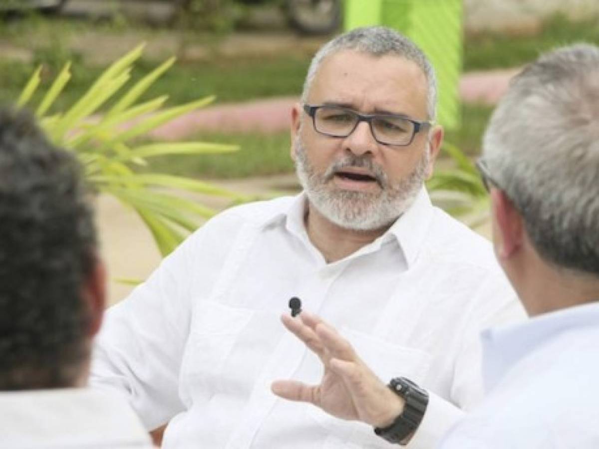 El Salvador: Funes admite FMLN le recomendó asilarse en Nicaragua
