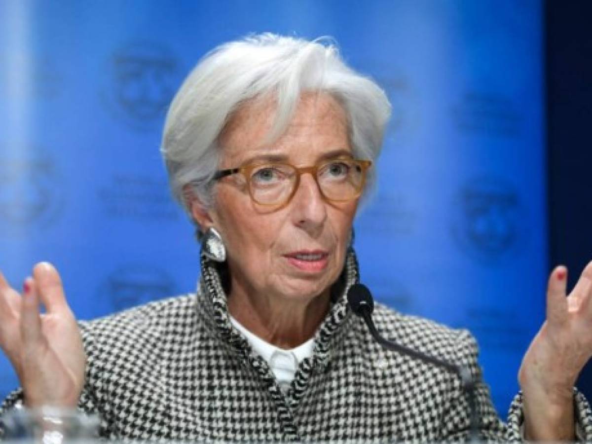 Lagarde: Hay riesgo por 'sobrecalentamiento' y deuda para la economía de EEUU