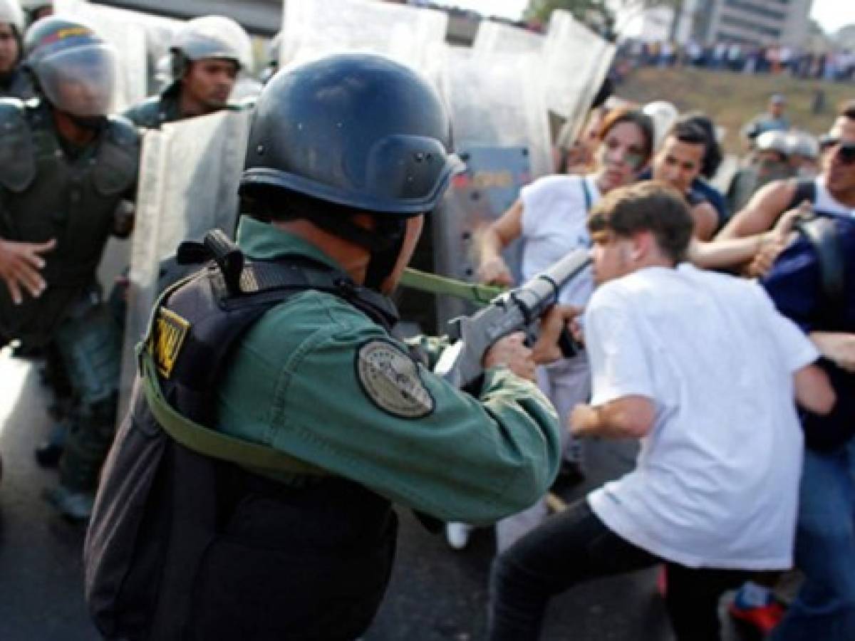 EE.UU. alerta sobre 'violencia generalizada' en Venezuela