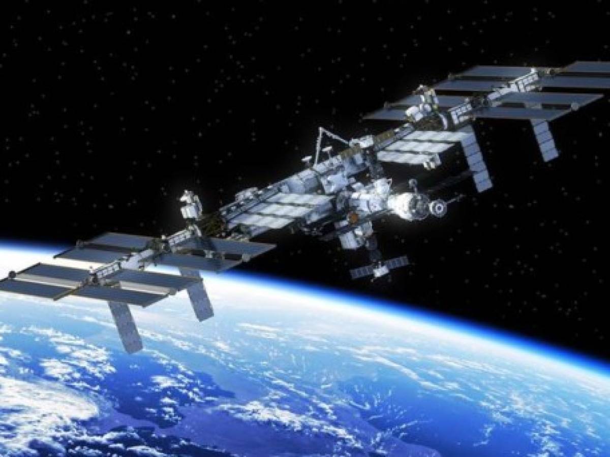 ¿Cómo los astronautas de la ISS ayudan a seguir en directo el viaje de Santa Claus?