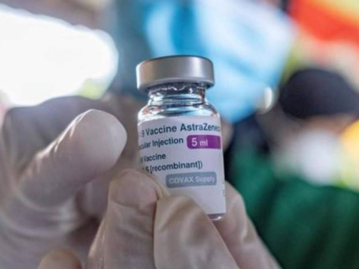 AstraZeneca cambia el nombre de su vacuna anticovid por 'Vaxzevria'