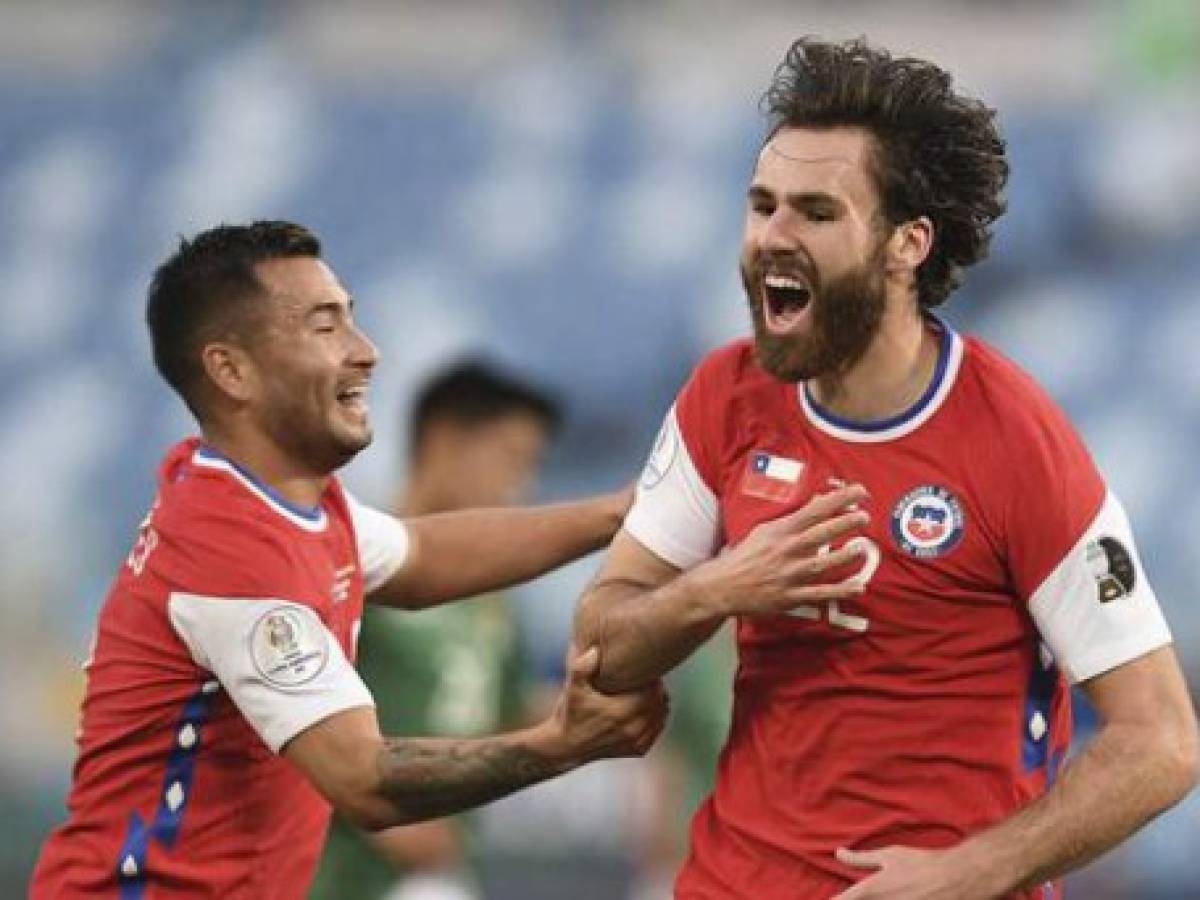 Copa América 2021: ¿por qué Chile cubrió el logo de Nike de sus camisetas?