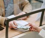 Los bancos no solo prestaron más dinero, sino que también obtuvieron mayores ingresos por<b> cada operación de crédito. </b>(Foto: Shutterstock)