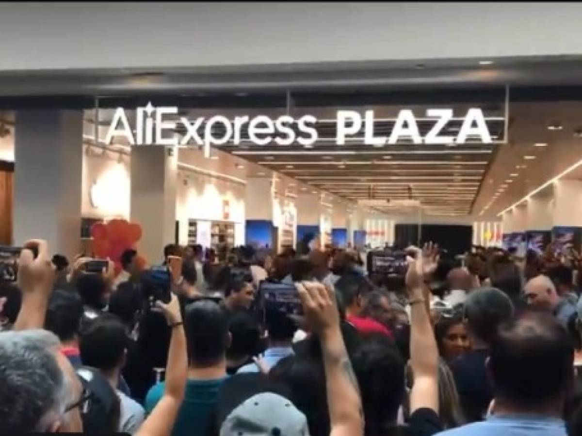 Locura en Madrid por la llegada de la tienda de AliExpress