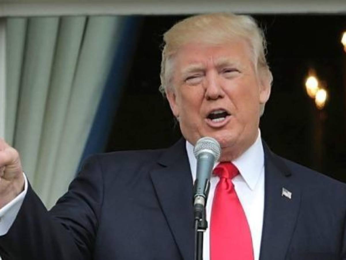 Trump dice que designará pronto a un nuevo jefe del FBI