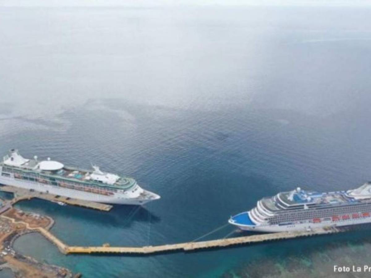 Atraca primer crucero en el nuevo muelle de Roatán