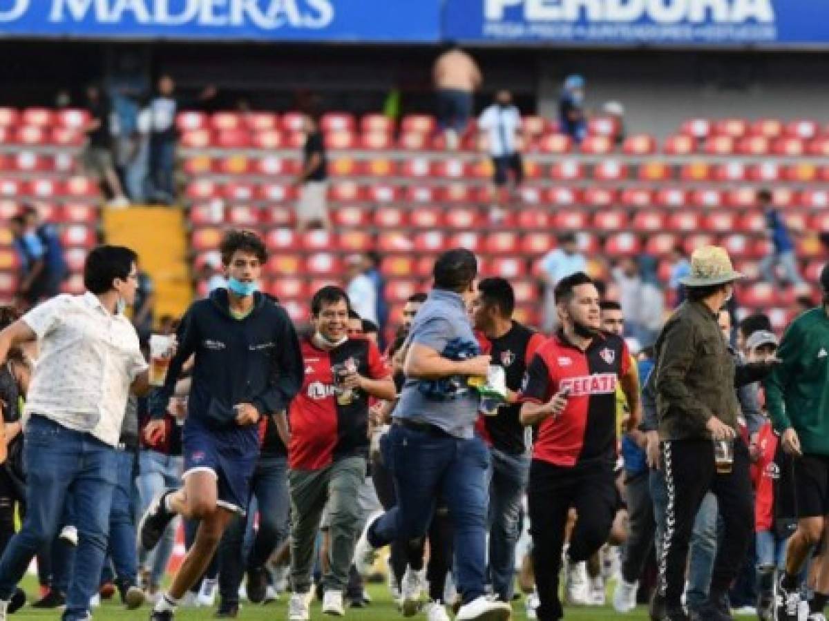 La FIFA se pronuncia tras los incidentes en el Querétaro-Atlas