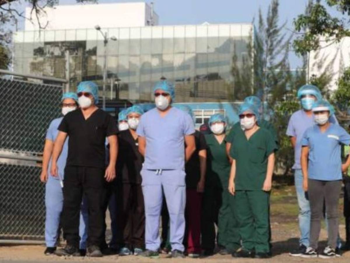 Guatemala: Médicos lanzas un SOS por falta de medicinas, oxígeno y más personal