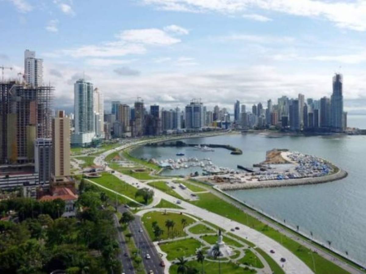 Economía de Panamá se contraerá al menos 4 % en 2020