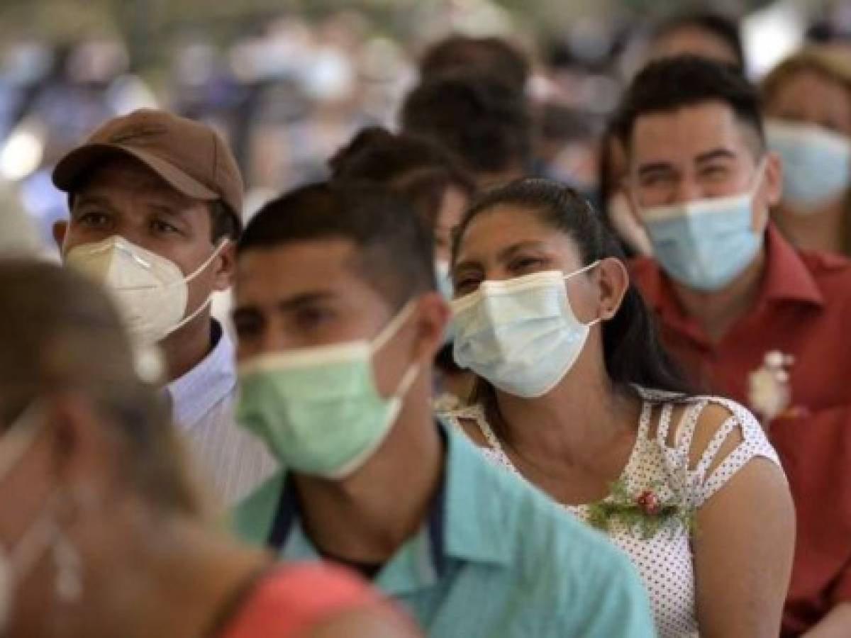 El Salvador anuncia tercera dosis anticovid para 10 grupos de riesgo
