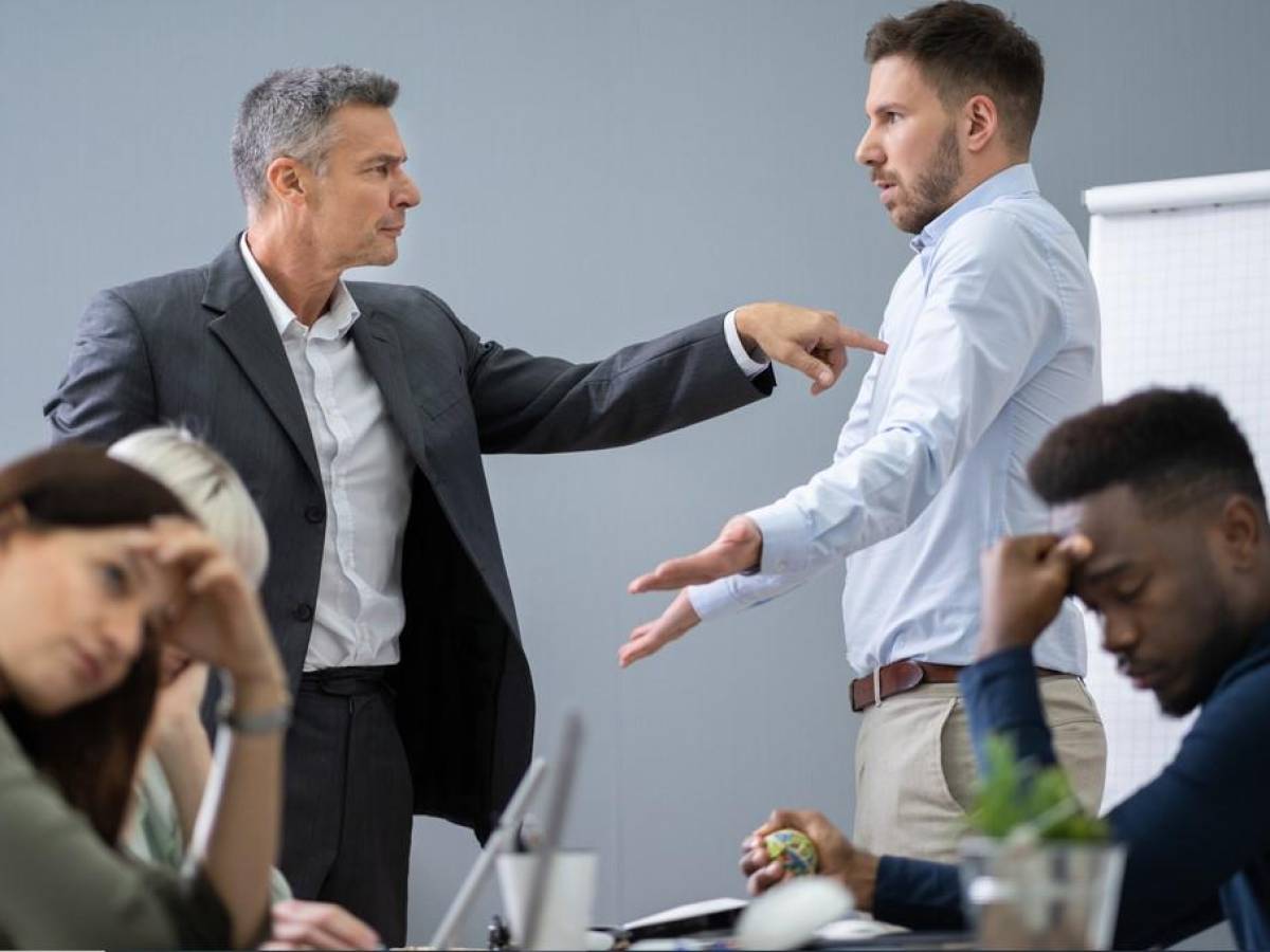 Cuáles son 'los peores venenos' del liderazgo y la cultura laboral