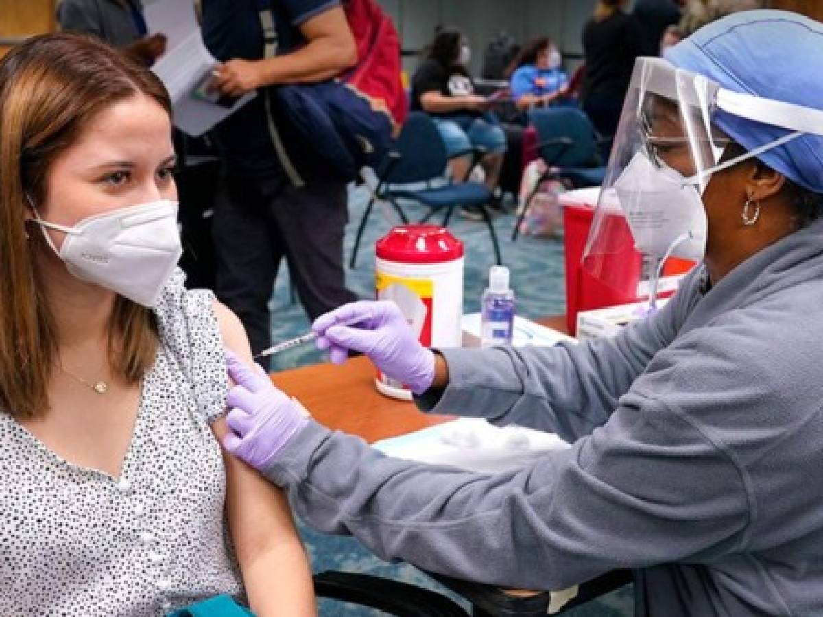El aeropuerto de Miami vacunará de forma gratuita a sus usuarios con dosis de JyJ