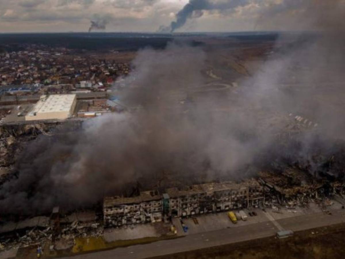 Rusia anuncia alto el fuego en Ucrania para instaurar corredores humanitarios