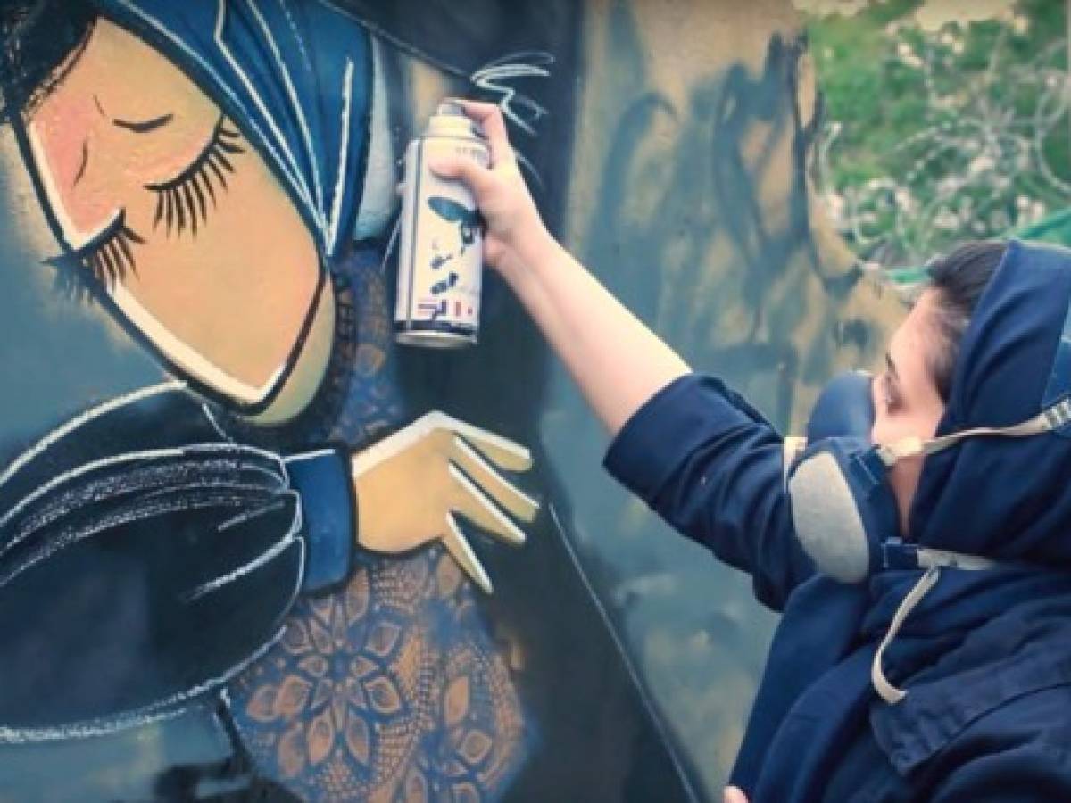 FOTOGALERÍA: Shamsia Hassani, la grafitera que da voz a las mujeres afganas