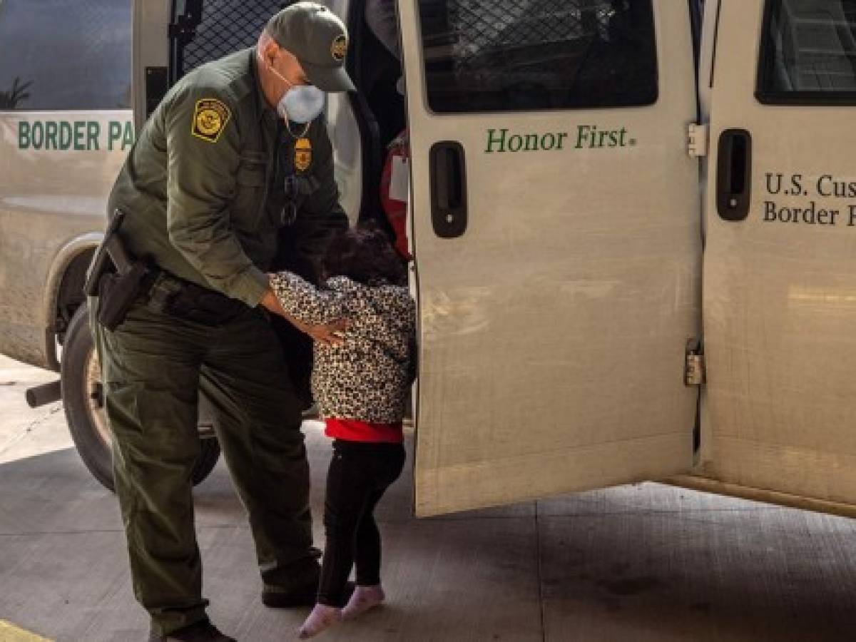 ¿Por qué los traficantes de personas llevan a niños a la frontera México-EEUU?