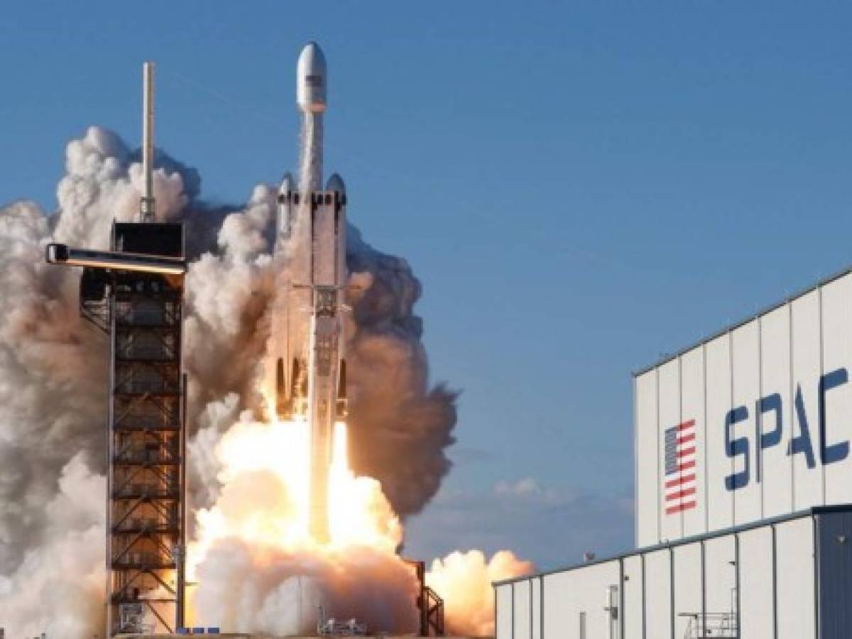 Empresario estadounidense anuncia tres nuevas misiones espaciales con SpaceX