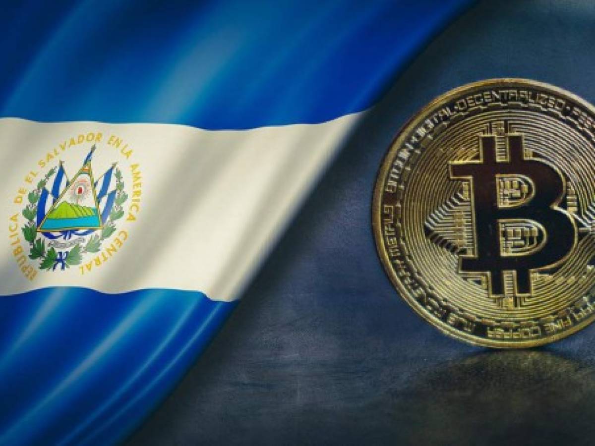 Entrada del bitcoin al mercado presiona a bancos que operan en El Salvador