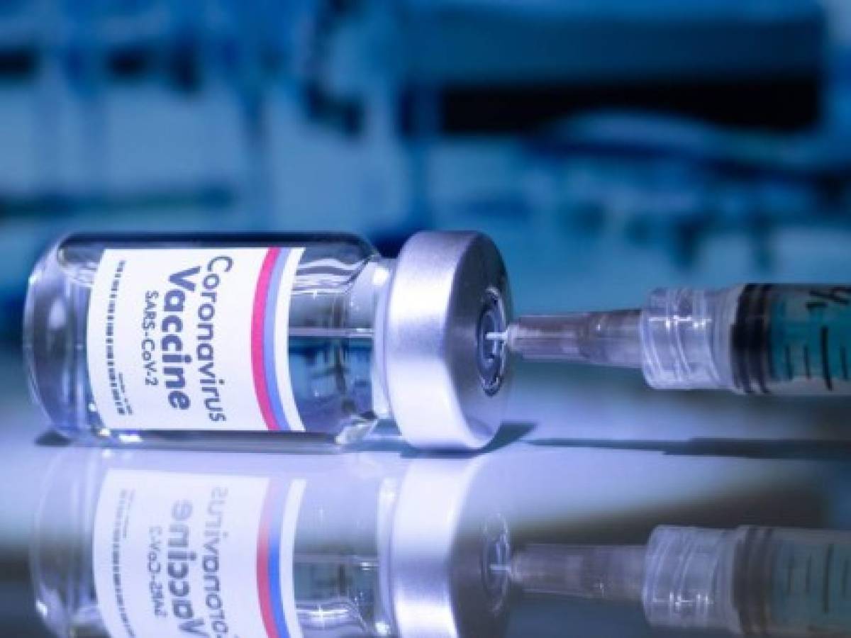 Aerolíneas enfrentan 'misión del siglo' con traslado de vacunas