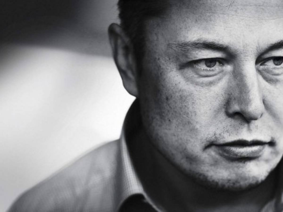 Elon Musk pierde US$800 millones en un día por culpa de Tesla