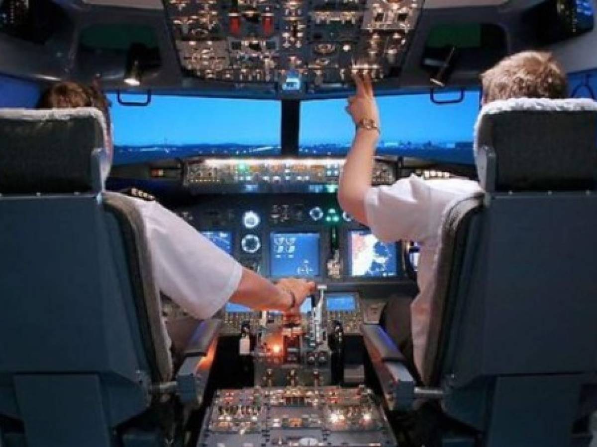 ¿Se puede hackear un avión comercial?