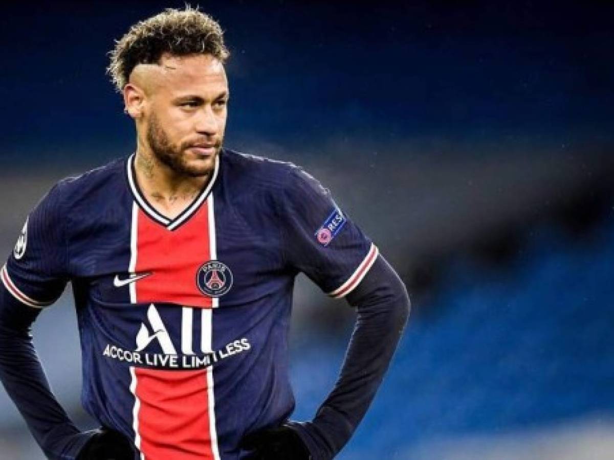 Neymar renovó con el PSG hasta 2025