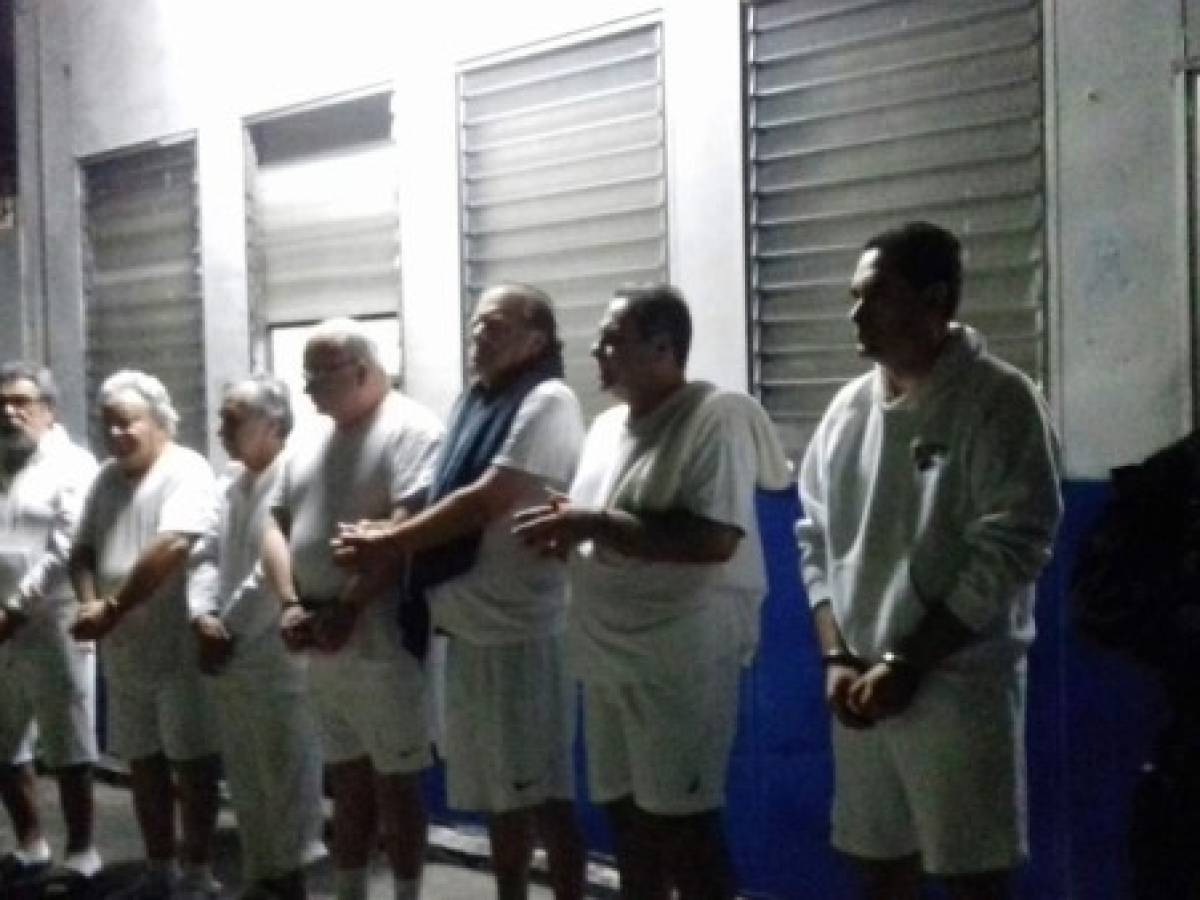El Salvador: el expresidente Saca es enviado a cárcel común