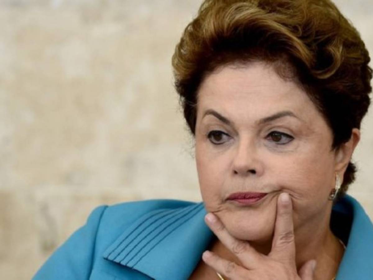 Brasil: Dilma en la cuerda floja (muy floja)