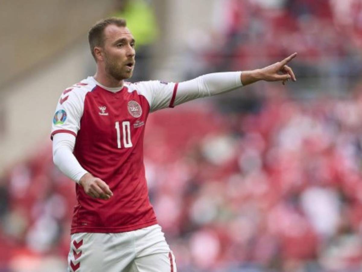 Eurocopa: El 10 titular de Dinamarca sufrió un paro cardiaco en pleno partido