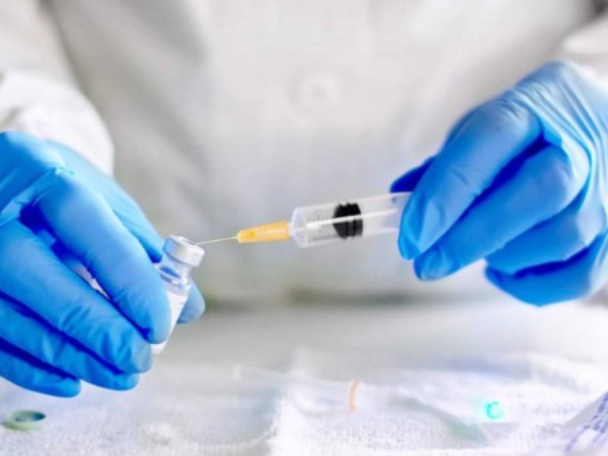 El director de Pfizer dice que EEUUU podrían recibir la vacuna covid antes de fin de año