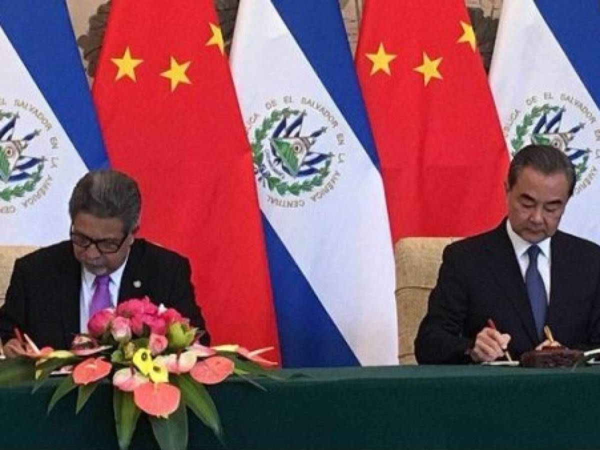 Centroamérica se mueve hacia la órbita de China