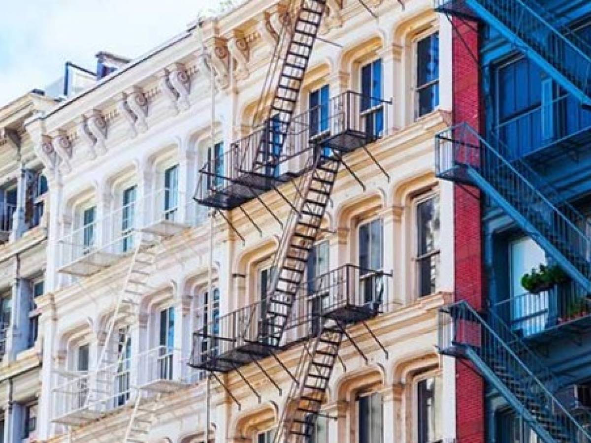 Nueva York aprueba leyes para bajar alquileres a familias de pocos recursos