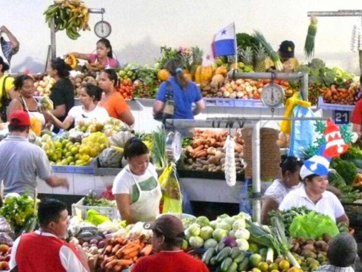 Fitch Ratings en alerta por debilidad del mercado interno panameño  