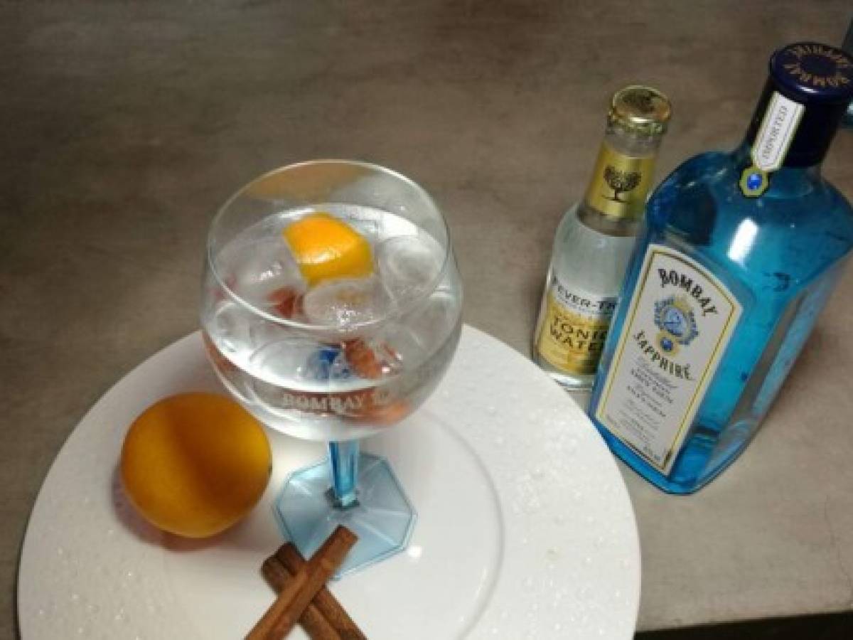 Mixology: Gin Tonic Bombay Sappphire