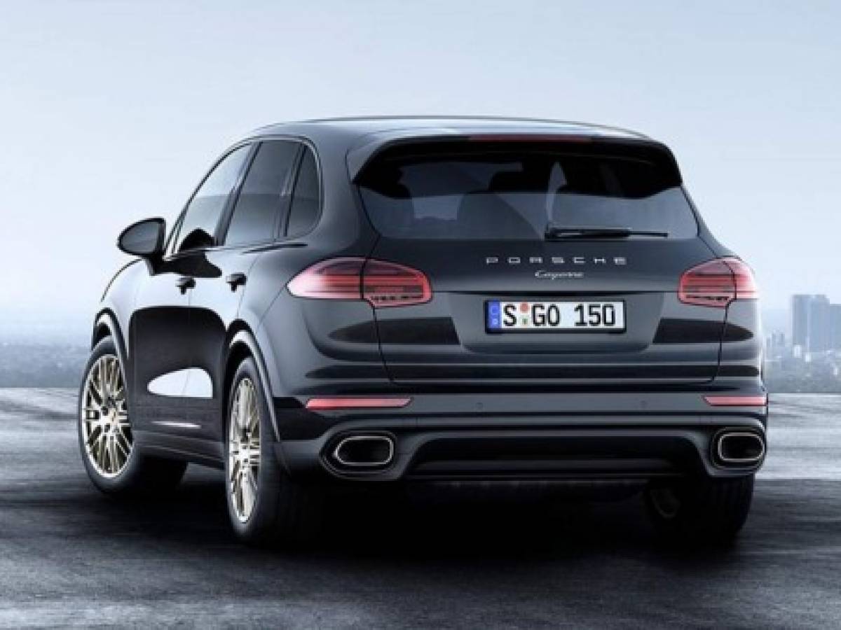 Porsche lanza en El Salvador la Cayenne Platinum Edition
