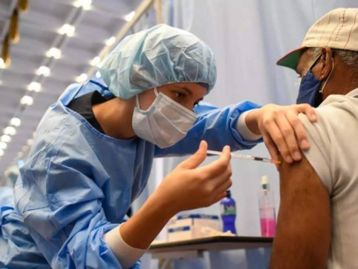 India suspende suministro de vacunas a la OMS vía sistema Covax