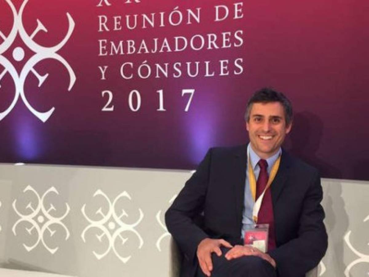 El Salvador: Empresario Carlos Calleja lanzaría candidatura con ARENA