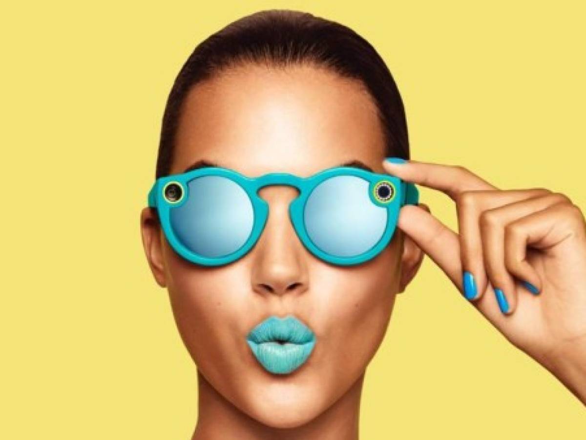Snap busca parecerse más a Facebook que a Twitter