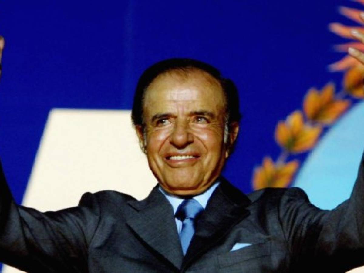 Expresidente argentino Carlos Menem fallece a los 90 años