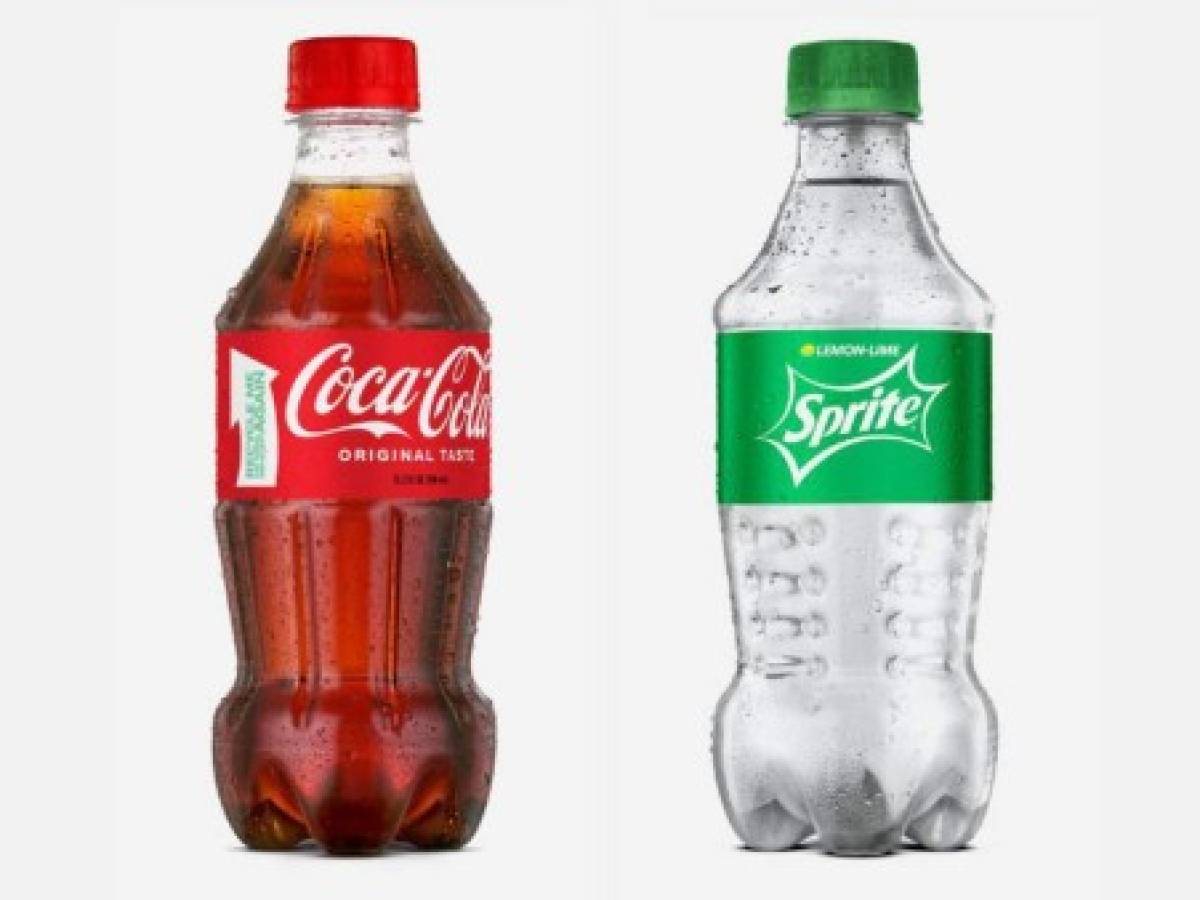 Coca-Cola lanza botella hecha 100% de plástico reciclado
