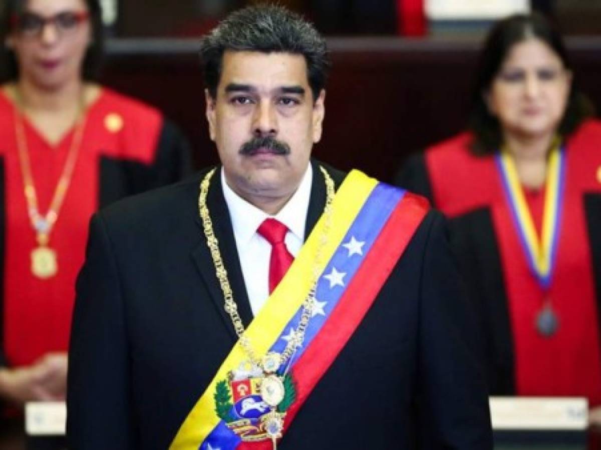 Piden al Banco de Inglaterra que no devuelva oro venezolano a Maduro