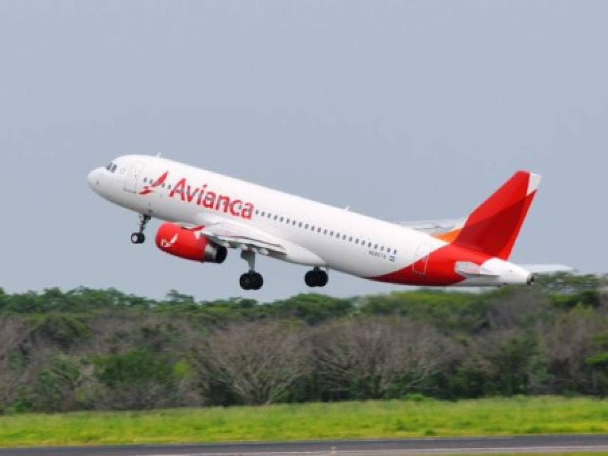 Avianca continúa con reembolso tras cierre de vuelo de Venezuela
