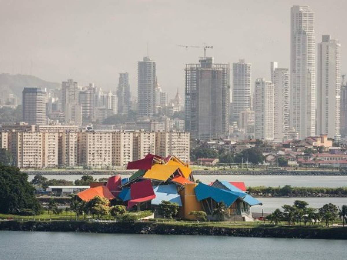 La impresionante arquitectura del primer biomuseo de América Latina, creado por Frank Gehry