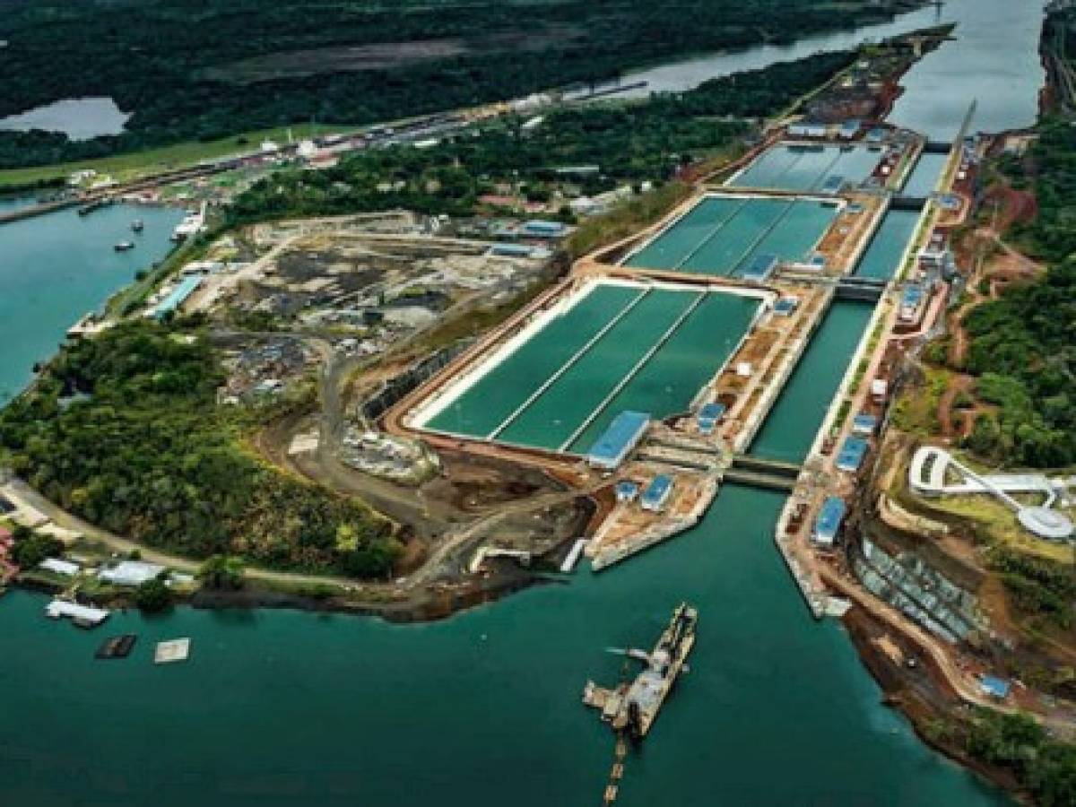 Panamá contrata abogados para defenderse de Sacyr por sobrecostos en ampliación del Canal